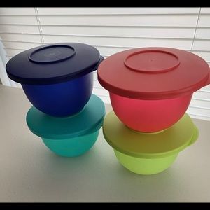 Tupperware impressions Mini Bowls set of 4